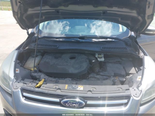 1FMCU0J91EUA83948 Ford Escape Titanium