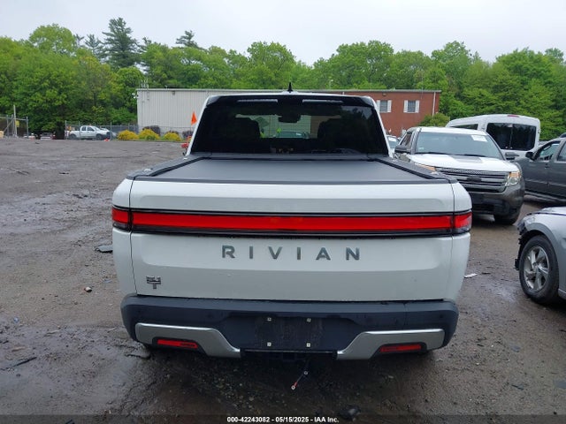 Rivian r1t 2023 7FCTGBAA2PN029809 Image 16