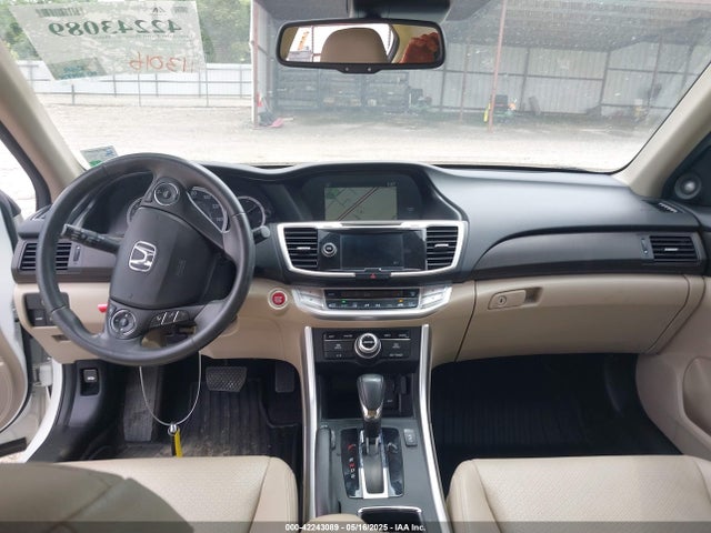 Honda j35y1 2014 1HGCR3F81EA014333 Image 22