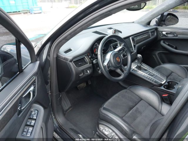 WP1AF2A54HLB61081 Porsche Macan Turbo