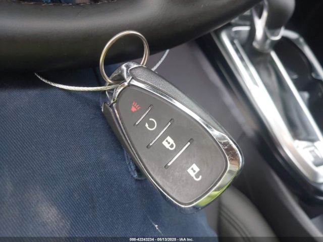 2025 CHEVROLET TRAX KL77LKEP4SC086886 Photo 10