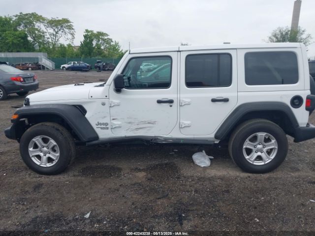 1C4HJXDG9MW582361 Jeep Wrangler Unlimited Sport S 4x4