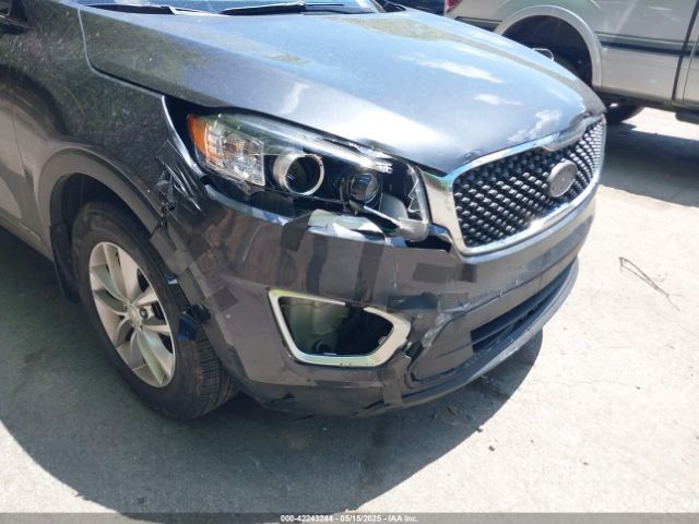 5XYPGDA52GG139742 KIA Sorento 3.3l Lx