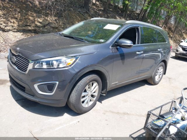 5XYPGDA52GG139742 KIA Sorento 3.3l Lx
