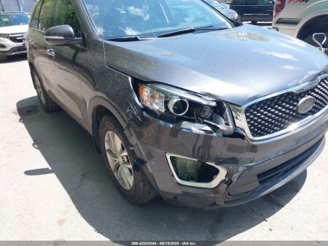5XYPGDA52GG139742 KIA Sorento 3.3l Lx