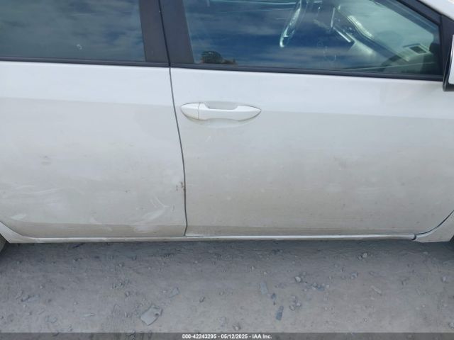 5YFBURHE2KP935112 Toyota COROLLA LE