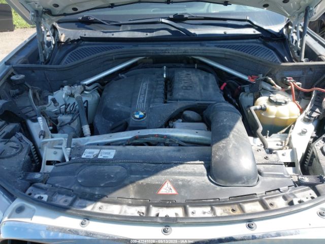 2016 BMW X5 5UXKR2C54G0H43001 Photo 9