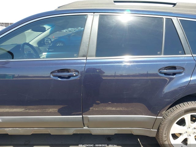 Subaru Outback 2.5i Premium 2014 4S4BRBCCXE3260276 Image 14