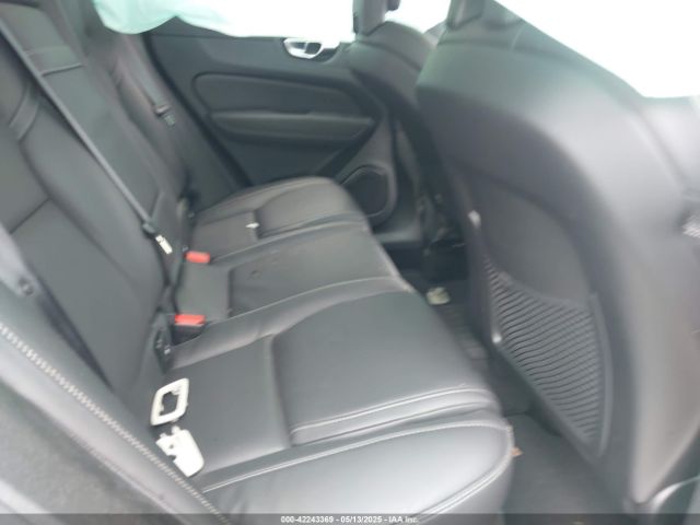 2022 VOLVO XC60 YV4062RL6N1954497 Photo 7