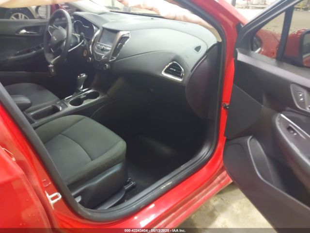 1G1BE5SM4H7268729 Chevrolet Cruze Lt Auto