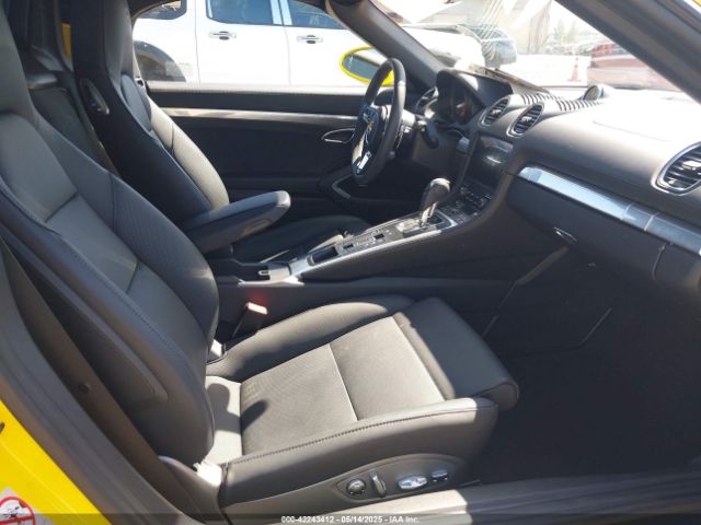2025 PORSCHE 718 BOXSTER WP0CA2A84SK212207 Photo 4
