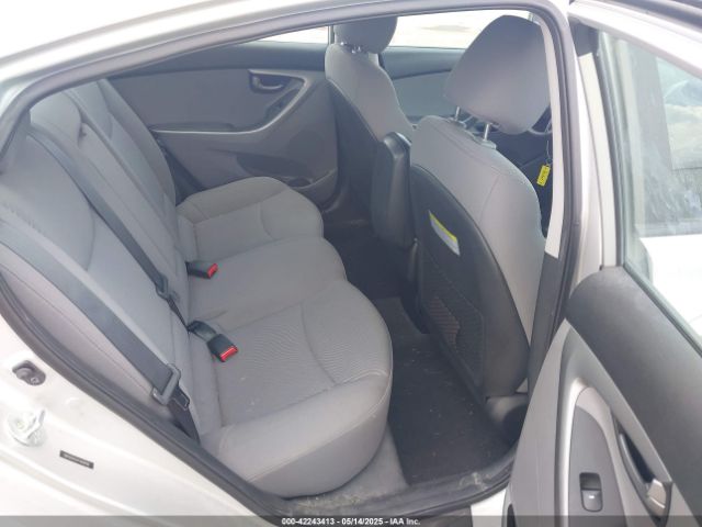 5NPDH4AE6FH608466 Hyundai ELANTRA SE