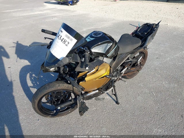 JKAEXKG12LDA67334 Kawasaki Ninja 400
