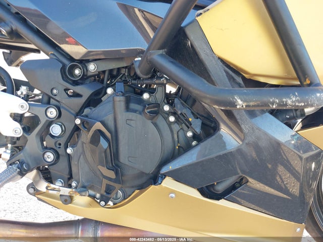 JKAEXKG12LDA67334 Kawasaki Ninja 400