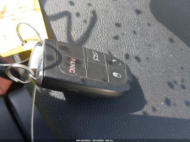 2C3CDZAG3FH723612 Dodge Challenger Sxt