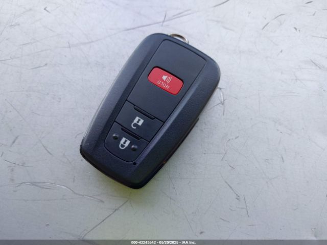 JTND4MBE4N3176704 Toyota COROLLA SE