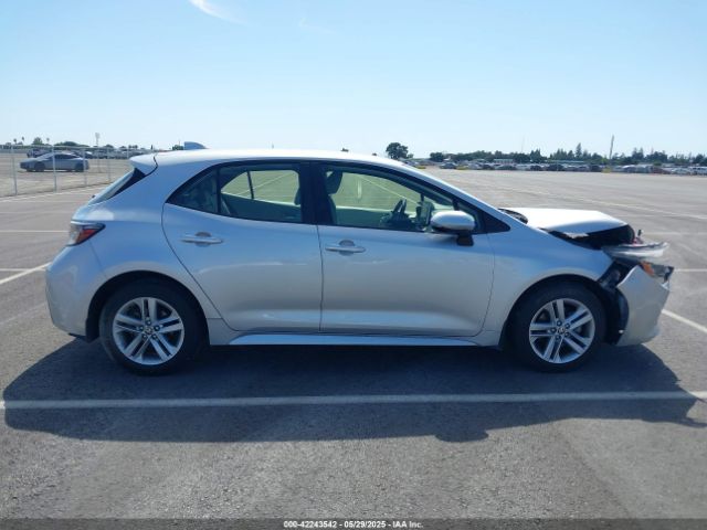 JTND4MBE4N3176704 Toyota COROLLA SE