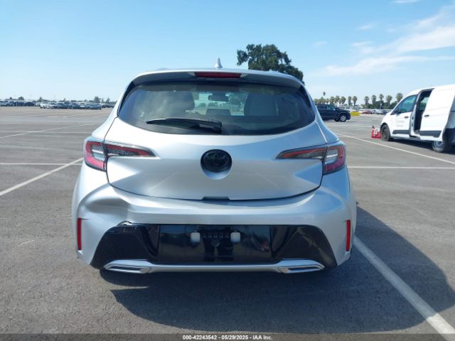 JTND4MBE4N3176704 Toyota COROLLA SE