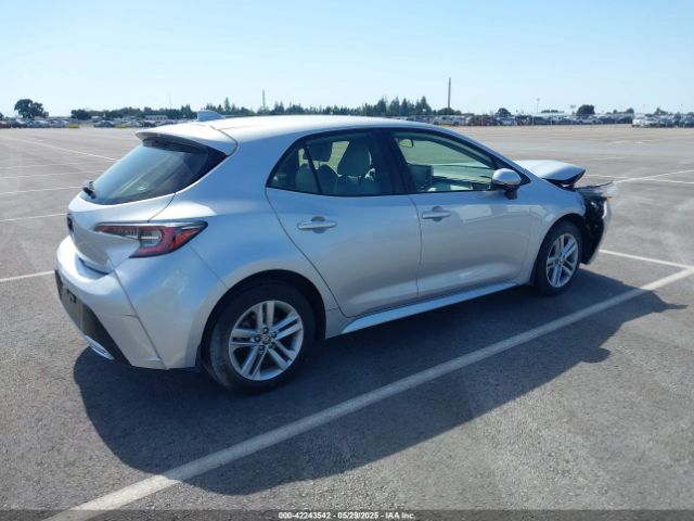 JTND4MBE4N3176704 Toyota COROLLA SE