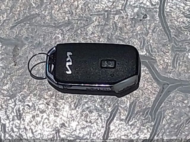 KNDEUCAA4N7237298 KIA SELTOS S