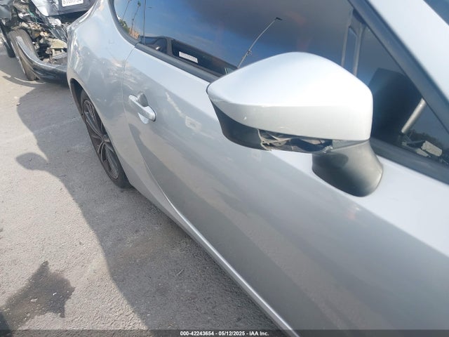JF1ZNAA10E8702937 Scion 2014