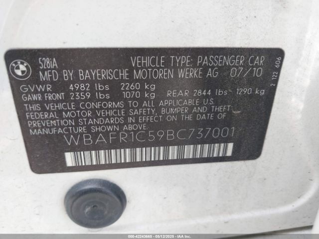 2011 BMW 528I WBAFR1C59BC737001 Photo 8