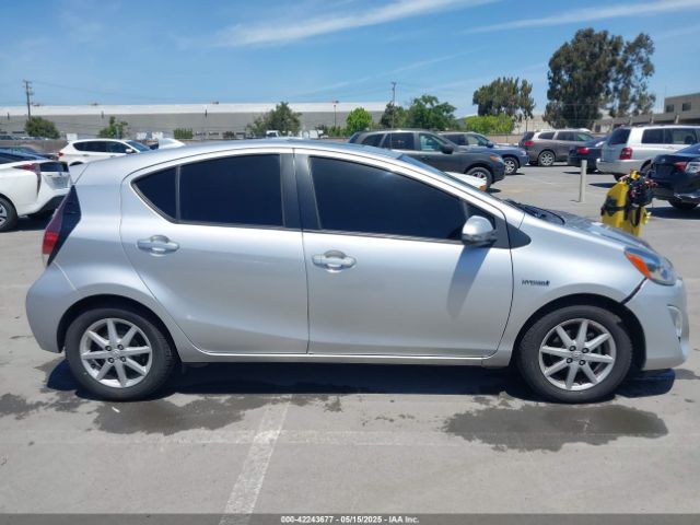 JTDKDTB3XG1117997 Toyota Prius C Four