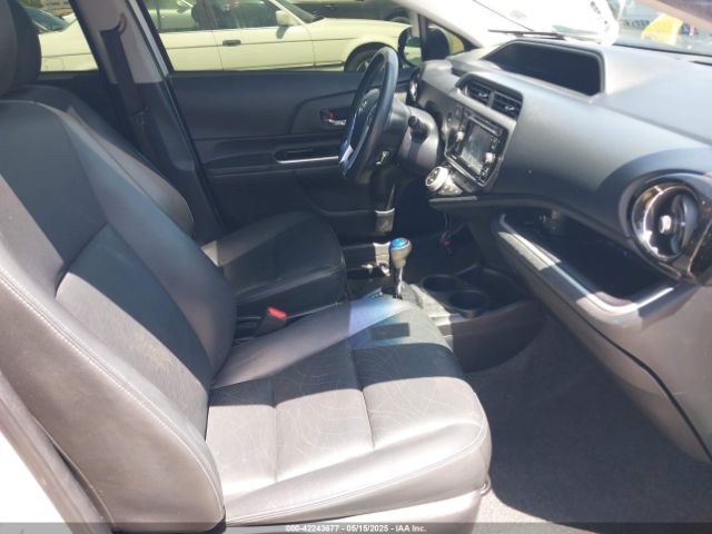 JTDKDTB3XG1117997 Toyota Prius C Four