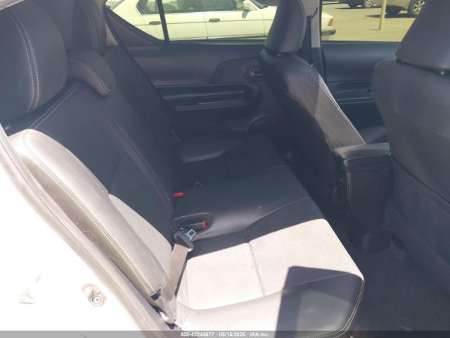 JTDKDTB3XG1117997 Toyota Prius C Four