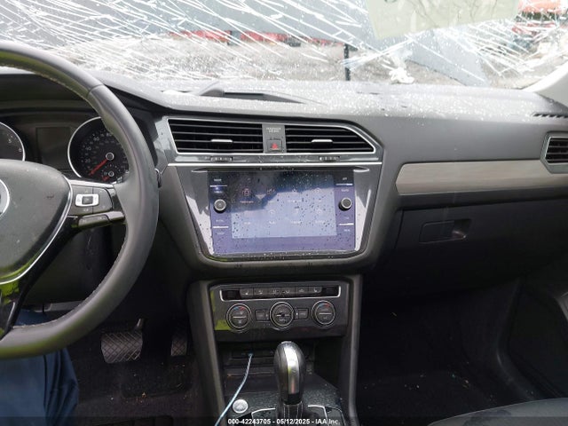 Volkswagen Tiguan 2021 3VV3B7AX6MM021502 Image 5