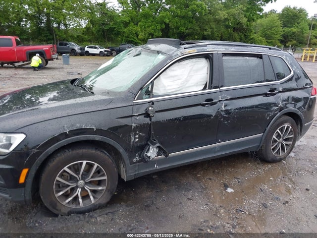 Volkswagen Tiguan 2021 3VV3B7AX6MM021502 Image 6
