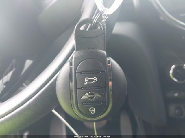 2017 MINI CONVERTIBLE WMWWG5C53H3C20253 Photo 10