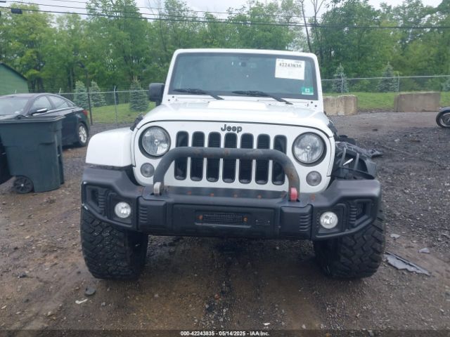 1C4BJWEG7FL712155 Jeep Wrangler Unlimited Altitude