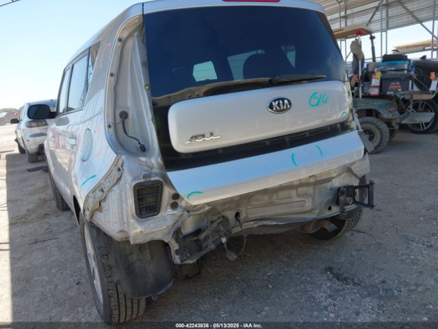 KNDJN2A26F7800304 KIA Soul