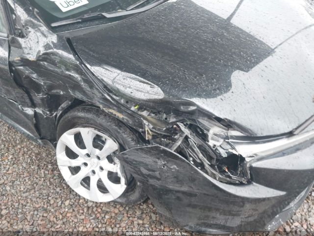 5YFEPRAE9LP084569 Toyota COROLLA LE