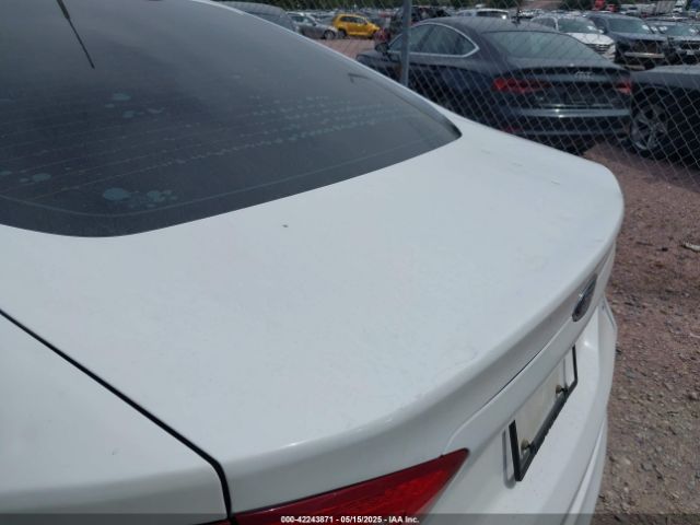 3FA6P0H78GR221367 Ford FUSION SE