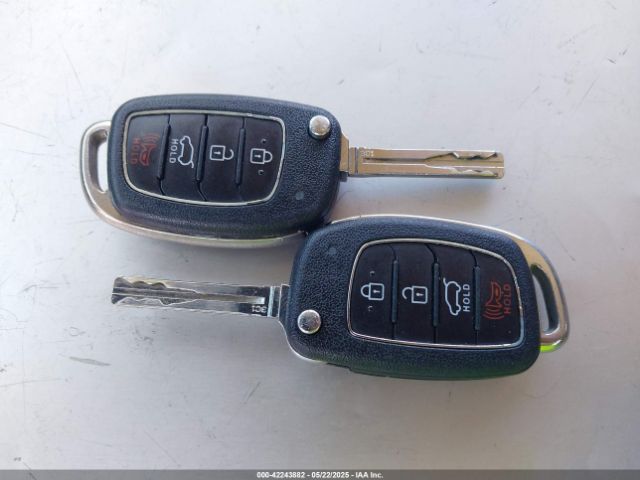 KM8J23A41GU239282 Hyundai TUCSON SE