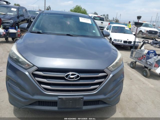 KM8J23A41GU239282 Hyundai TUCSON SE