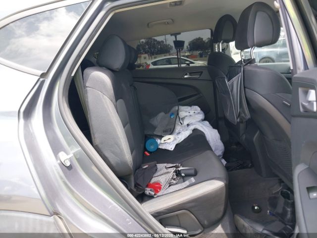 KM8J23A41GU239282 Hyundai TUCSON SE