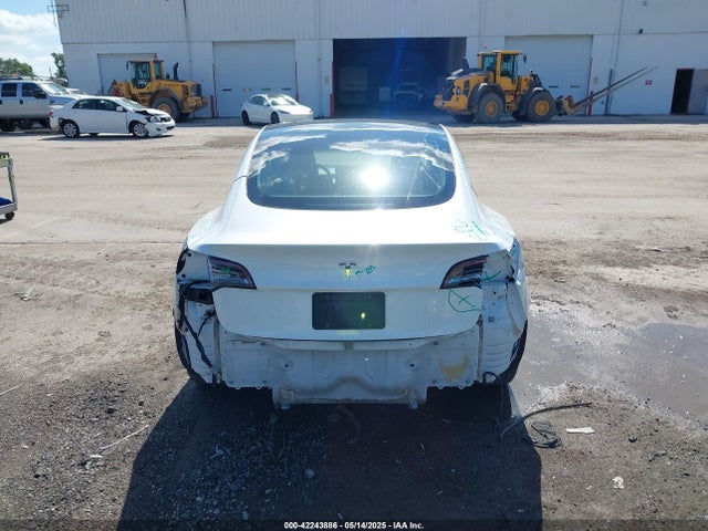 Tesla Model 3 Rear-wheel Drive 2022 5YJ3E1EA2NF148570 Image 15
