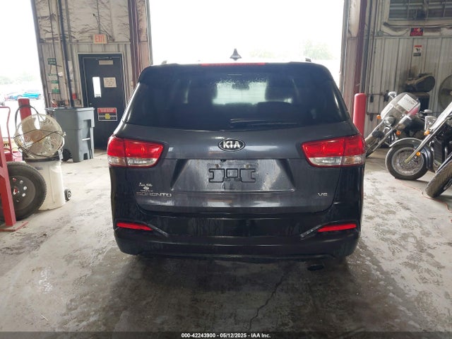 5XYPG4A55GG161993 KIA Sorento 3.3l Lx