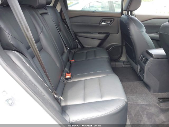 5N1BT3CA4NC708940 Nissan Rogue Sl Fwd