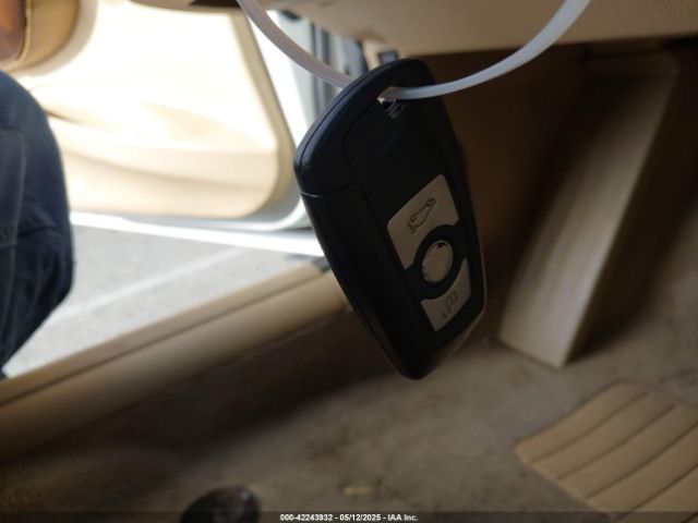 WBA3C1C50FK122384 BMW 328I