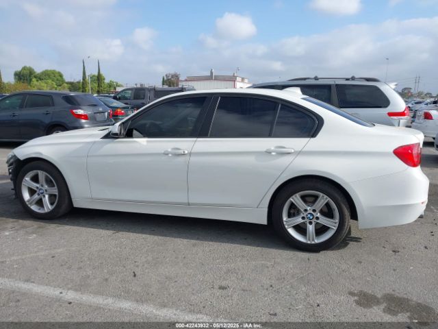 WBA3C1C50FK122384 BMW 328I