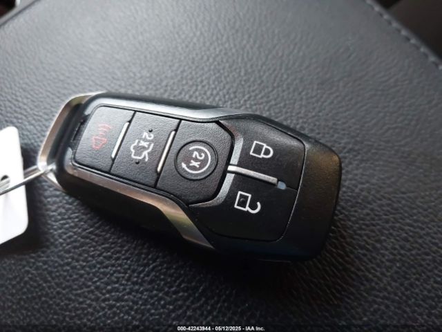 1FM5K7F81HGD15877 Ford Explorer Limited