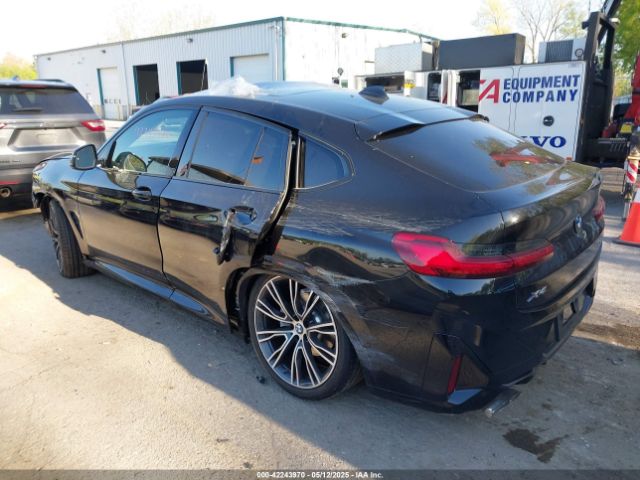 2025 BMW X4 5UX33DT06S9Y68475 Photo 2