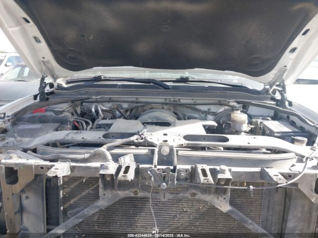 2017 GMC YUKON XL 1GKS1GKCXHR135519 Photo 9