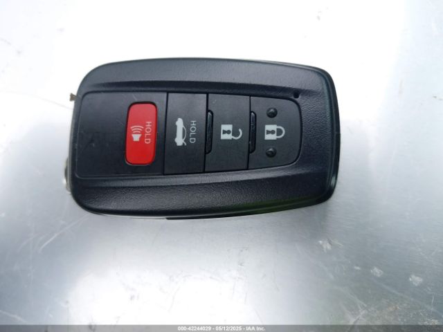 4T1R11AK4PU801765 Toyota CAMRY LE