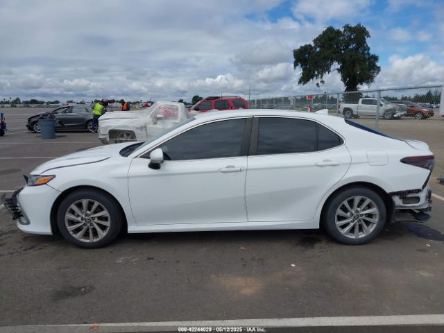 4T1R11AK4PU801765 Toyota CAMRY LE