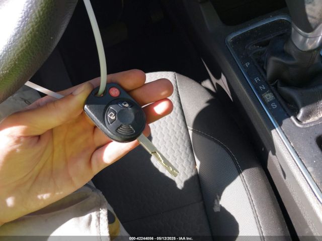 1FMCU0GD5HUC37979 Ford ESCAPE SE